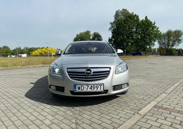 świętokrzyskie Opel Insignia cena 30999 przebieg: 187000, rok produkcji 2010 z Warszawa